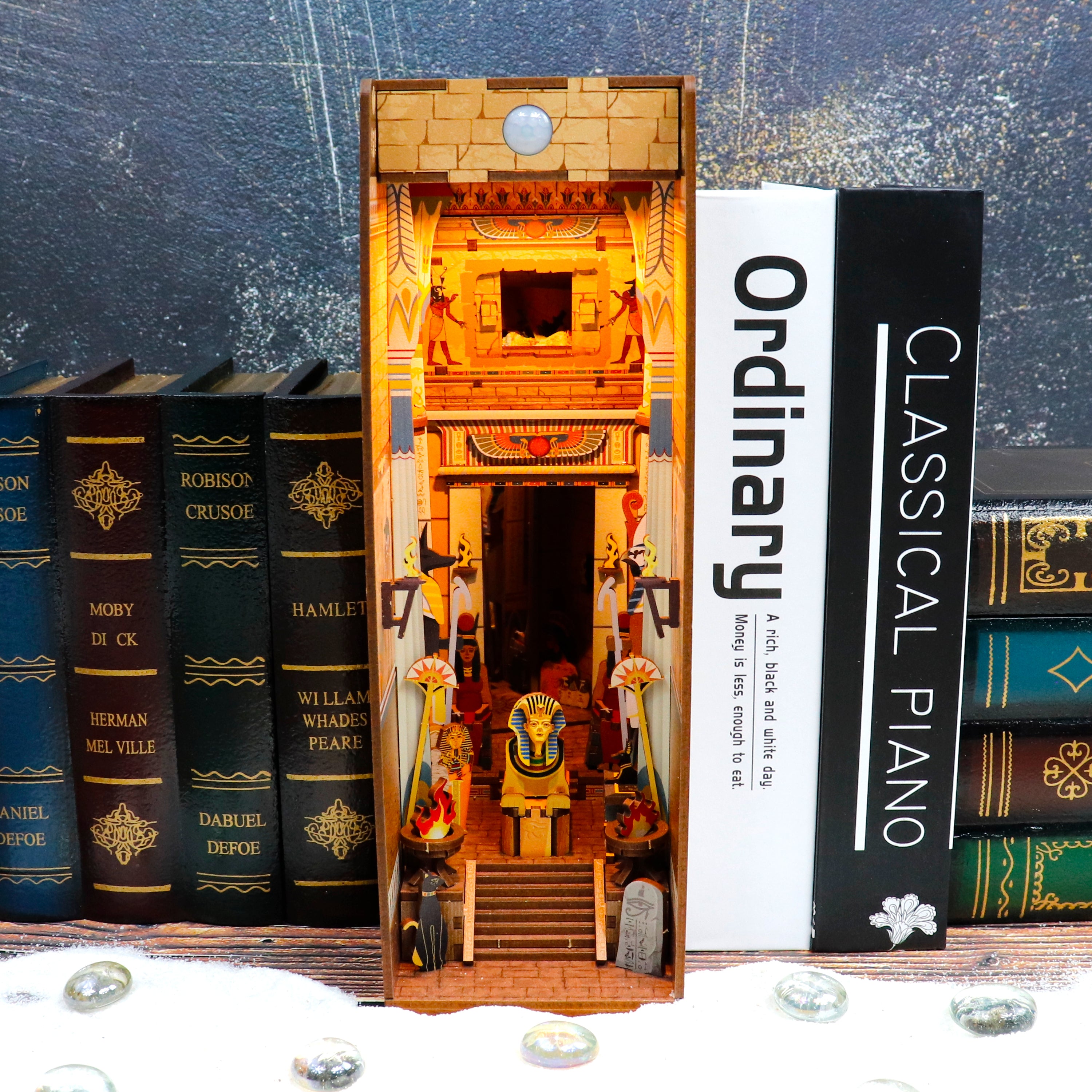 BOOK NOOK - ADVENTURE IN EGYPT