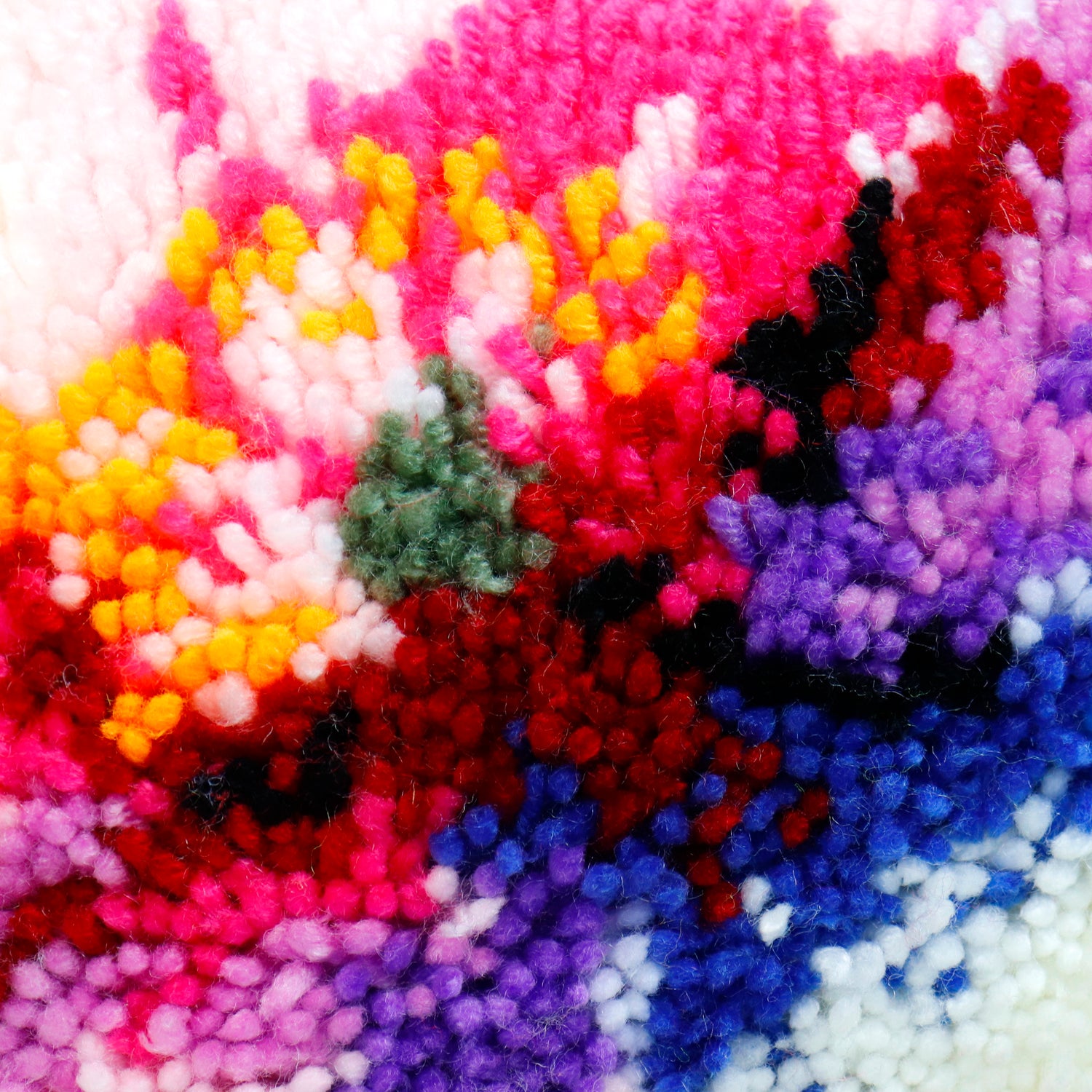 Latch Hook - Throw Pillow Cover Kit - FLOWER