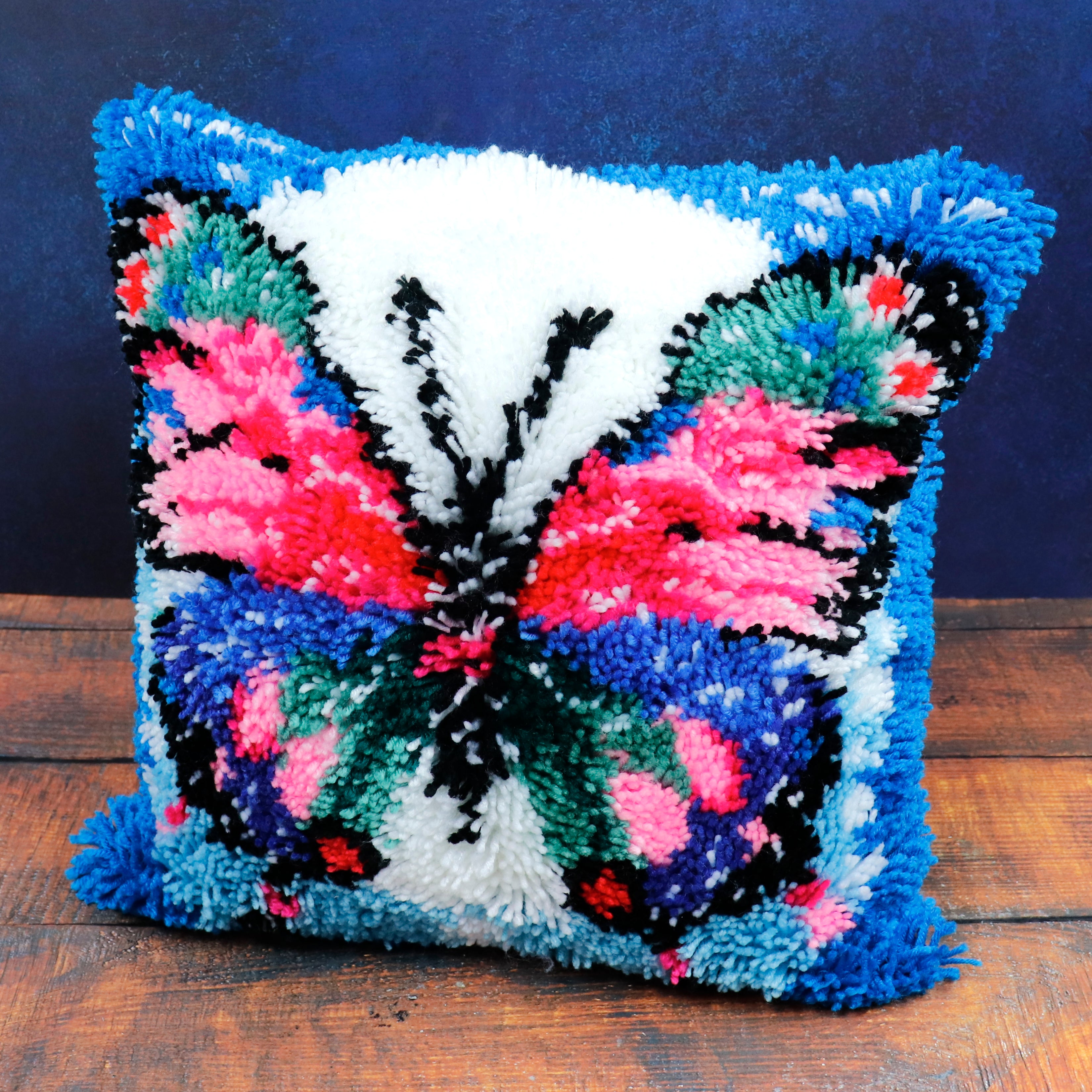 Points noués - Housse de coussin - PAPILLON BLEU