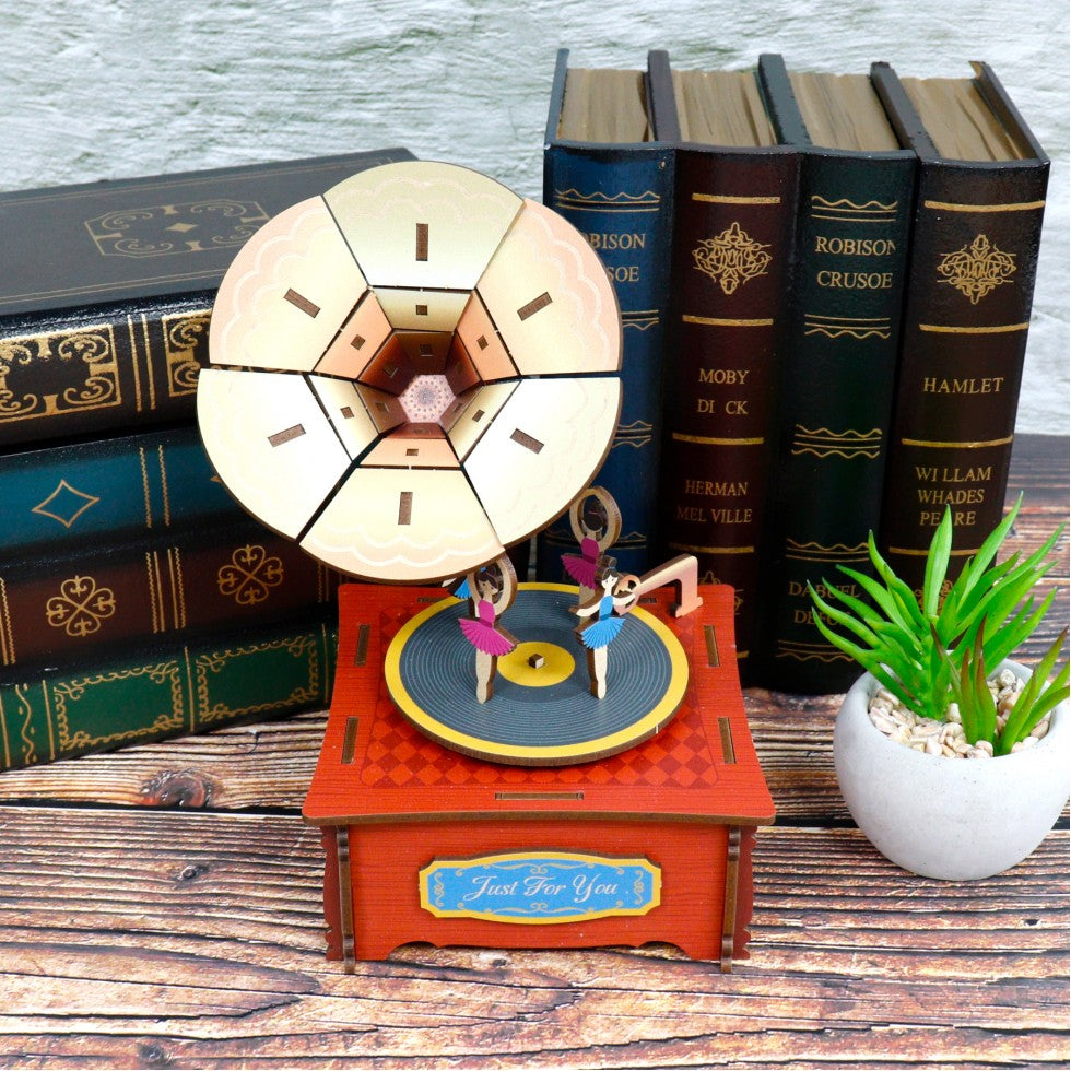 Music box - PHONOGRAPH