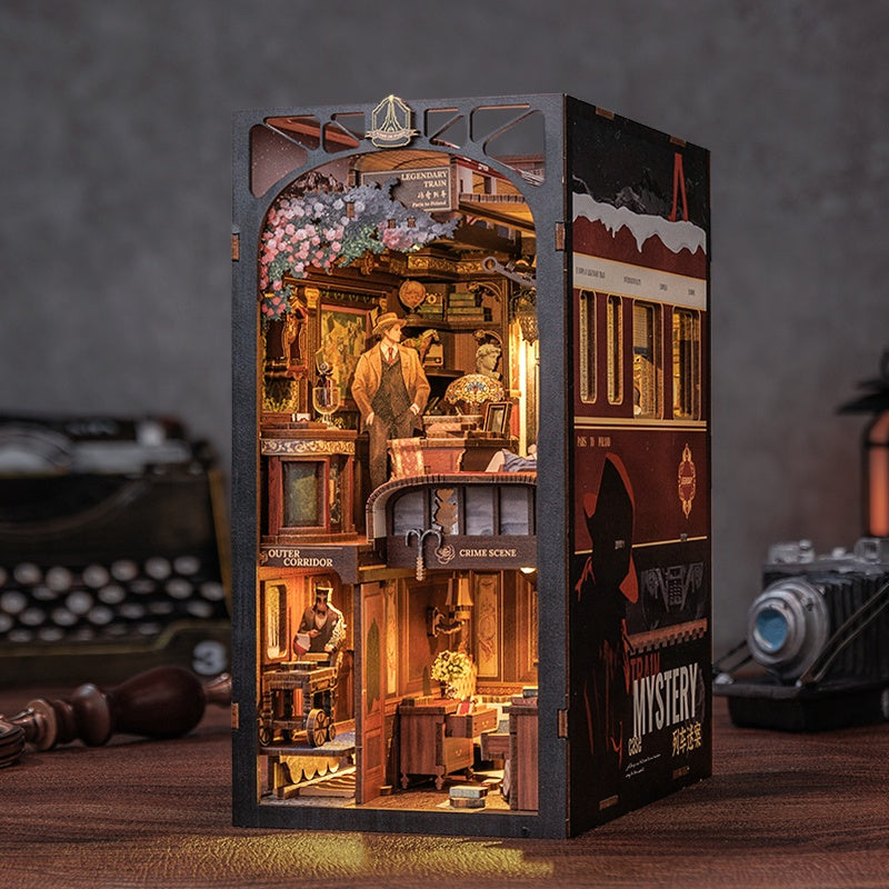 MINI-décor de bibliothèque - LE MYSTÈRE DU TRAIN