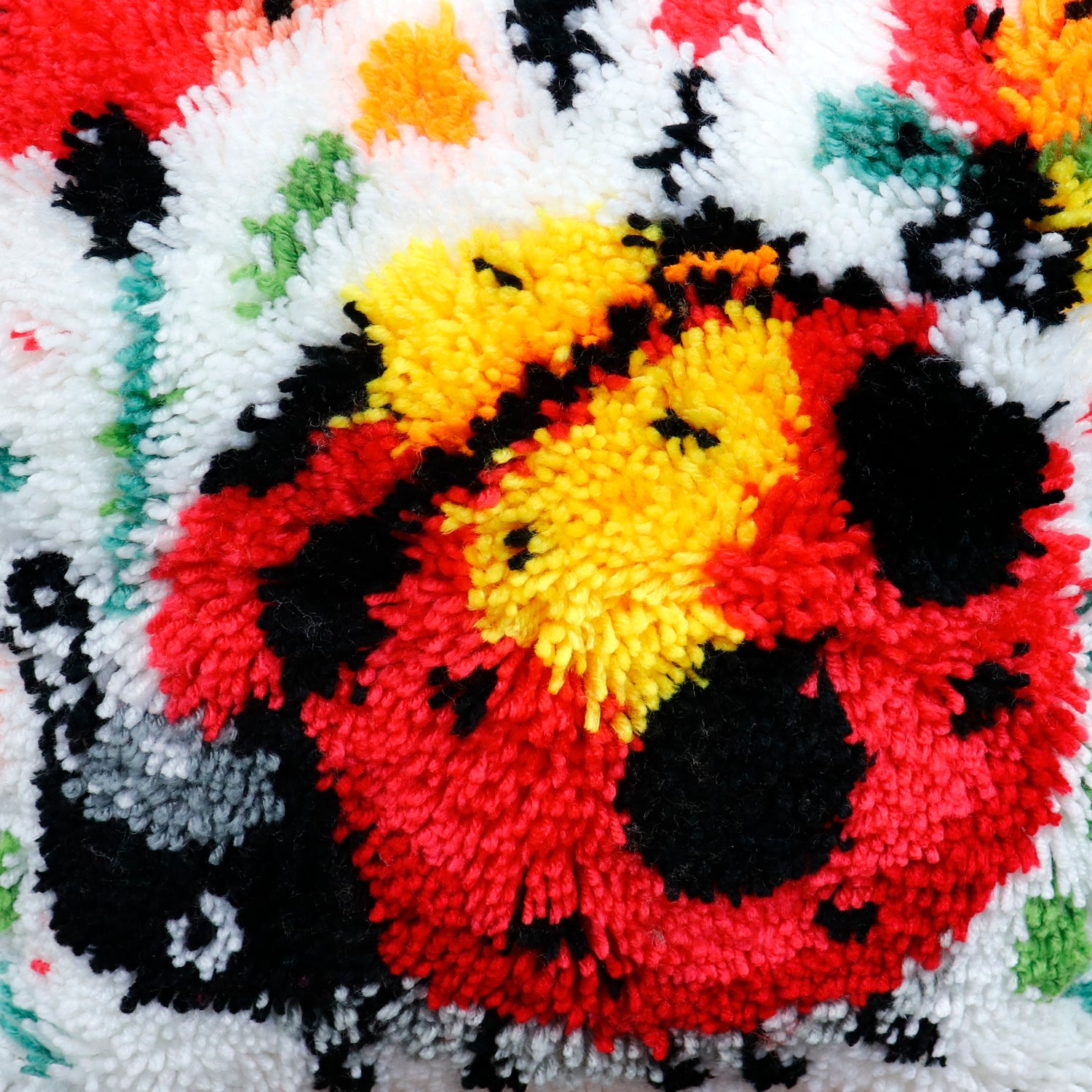 Points noués - Housse de coussin - COCCINELLE